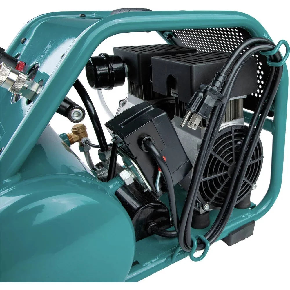 Makita MAC320Q Quiet Series 1-1/2 HP 3 Gallon Oil-Free Hand Carry Air Compressor