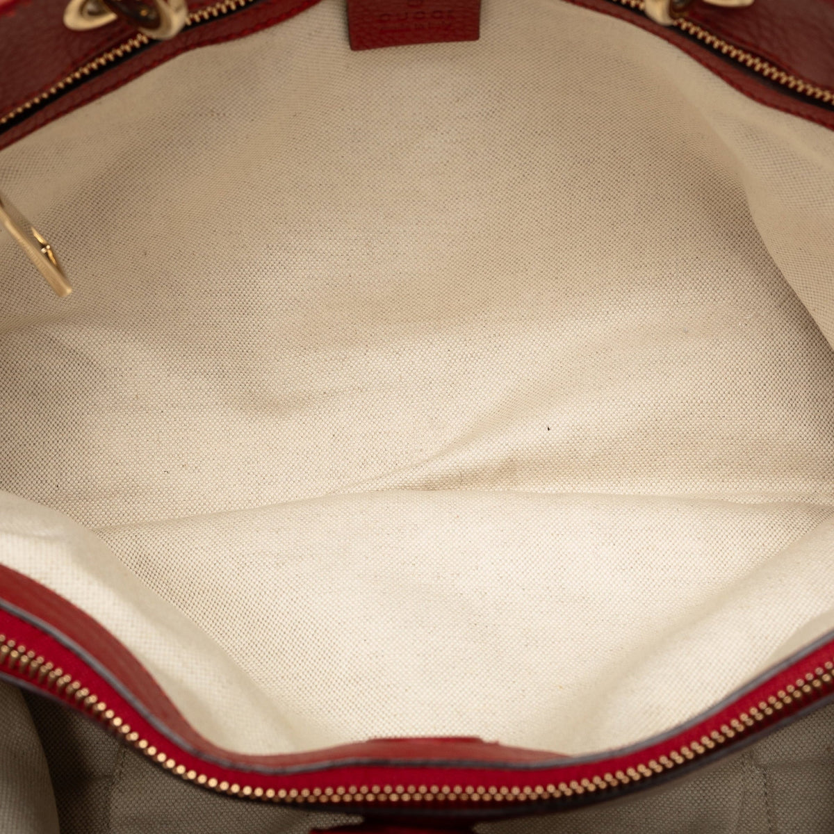 Pre-Owned Authenticated Gucci Medium Bamboo Shopper Calf Leather Red Satchel Unisex (Good)