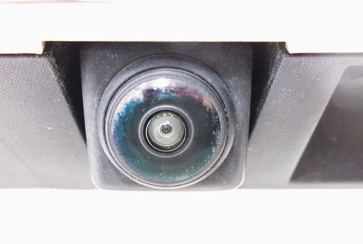 Pre-Owned 2018 Pathfinder Rear View Backup Camera W/ Chrome Trim Panel OEM (Good)