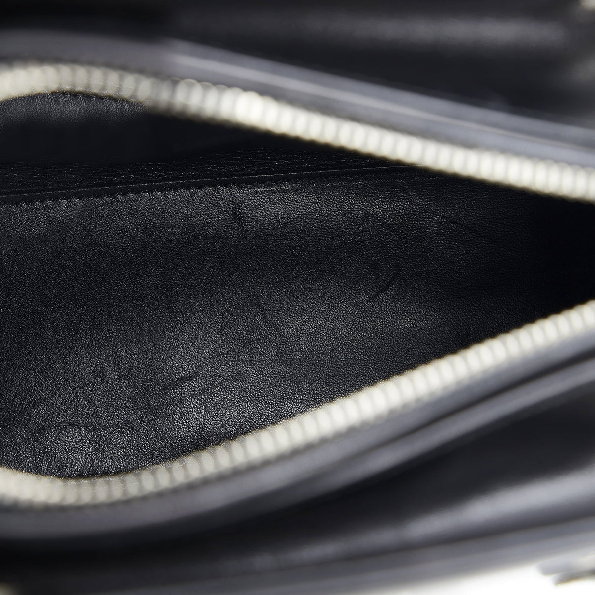 Pre-Owned Authenticated Medium Judgement Lady Dior Calf Leather Black Satchel Unisex (Good)