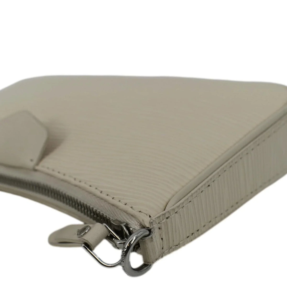 Pre-owned LOUIS VUITTON Easy Pouch On Strap Epi Leather Shoulder Bag Cream