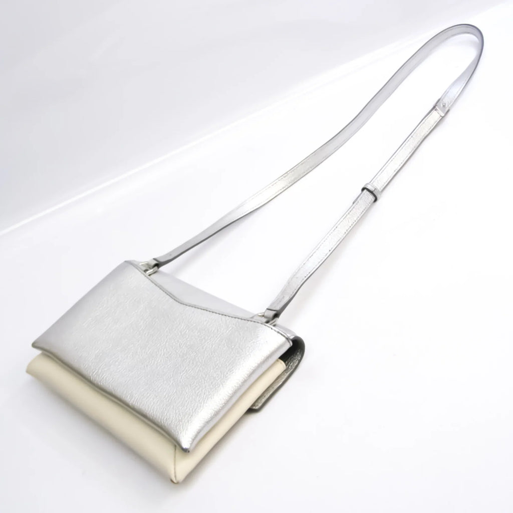Pre-Owned Givenchy Duetto BB500VB01C Women's Leather Shoulder Bag Beige,Silver (Good)